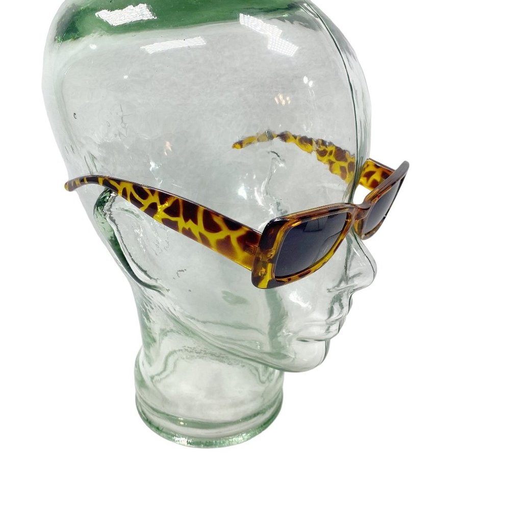 Retro Rectangle Tortoise Sunglasses - Picture 3 of 13